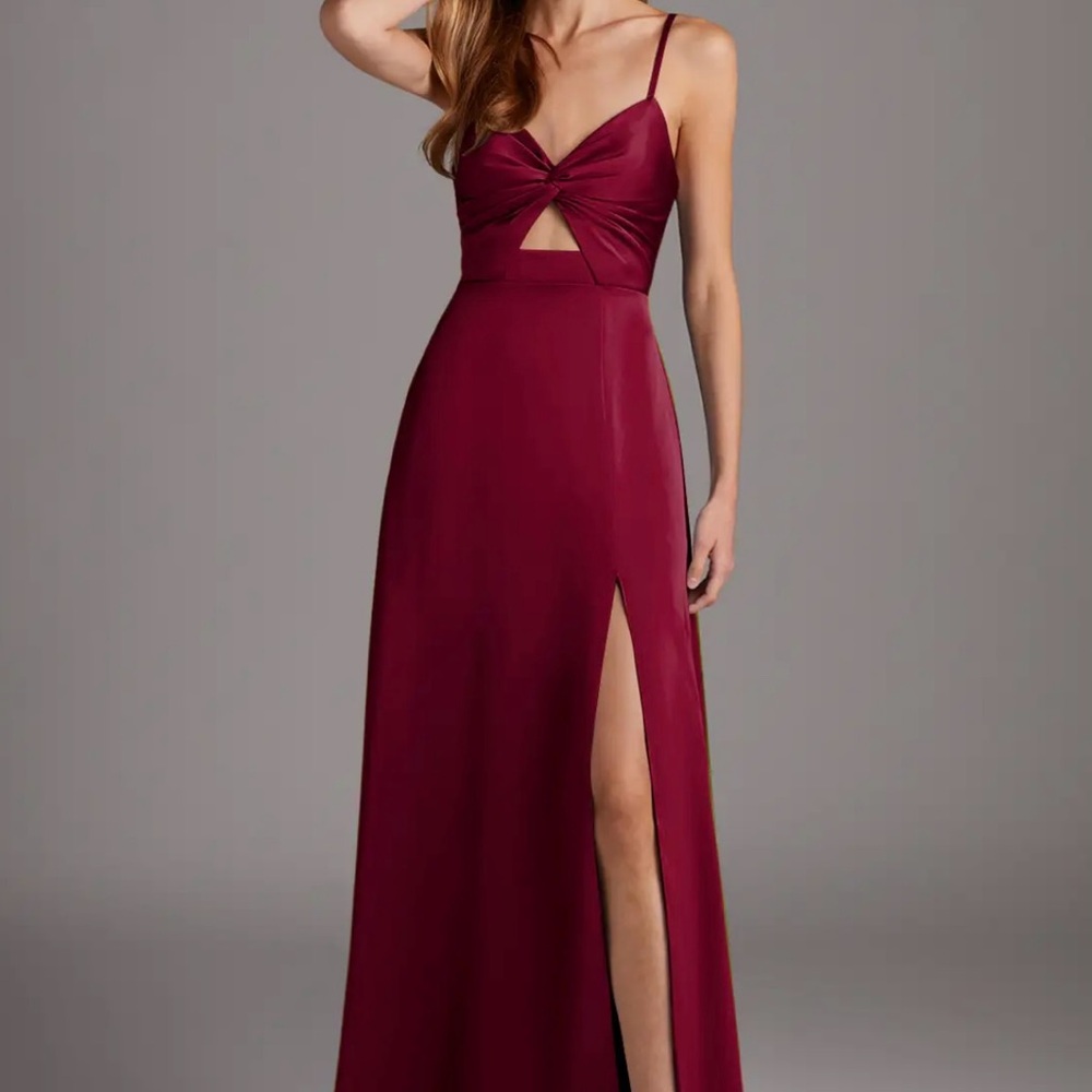 NWT Azazie Jenna Burgundy A-Line Pleated Stretch Satin Dress Size A6